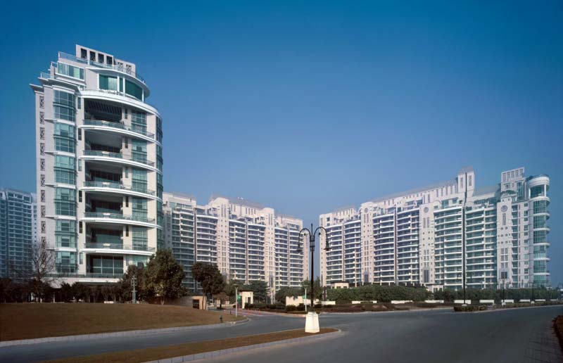 Simple Apartments In Sector 42 Gurgaon for Large Space