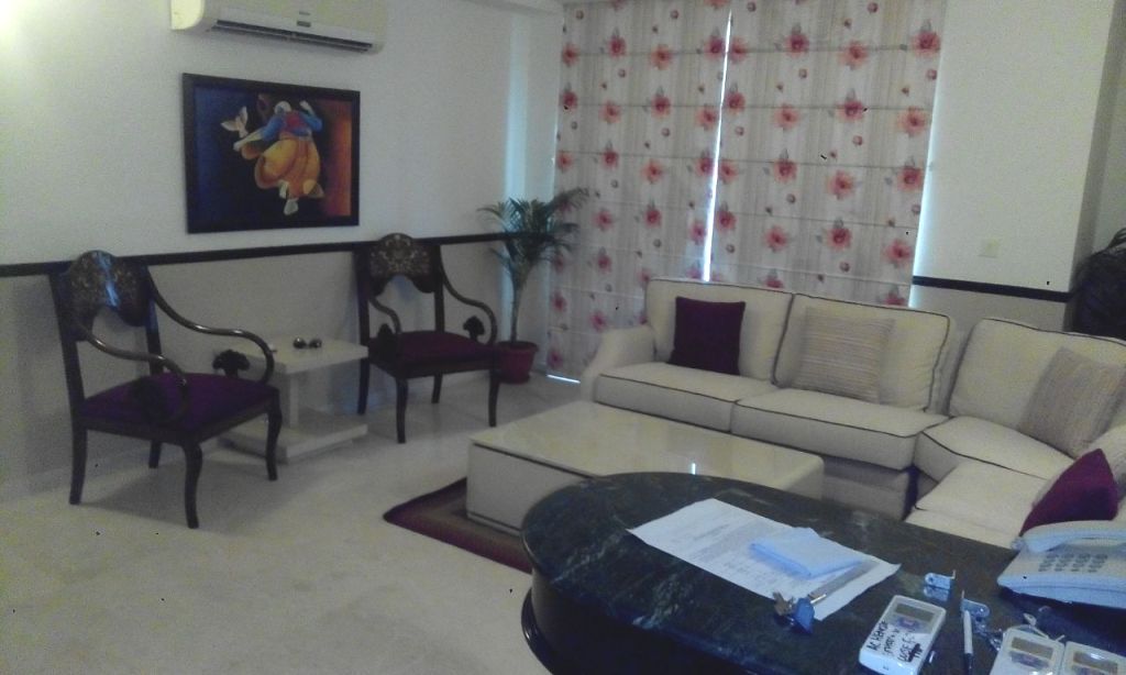 4 Bhk Furnished Apartment for Rent in DLF Phase V, Gurgaon