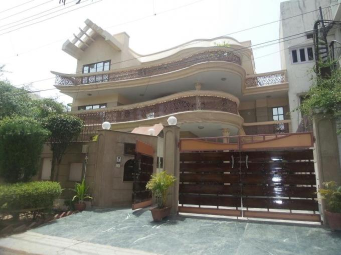 6 Bed Rooms Furnished Independent Villa for Rent in DLF Phase 1, Gurgaon